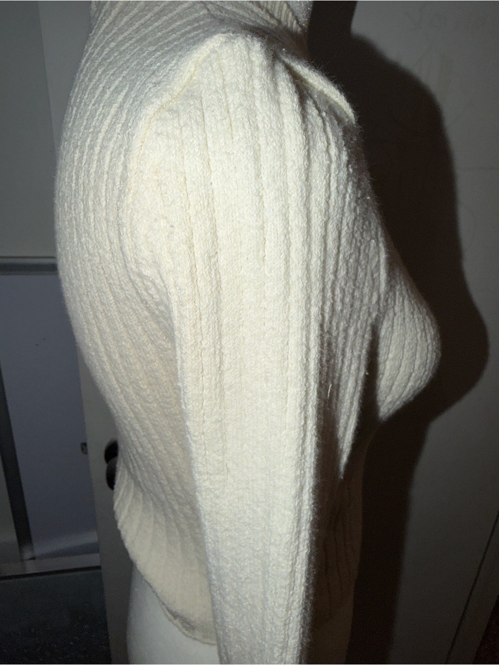Zara Cream Ribbed Knit Pullover - Picture 2 of 5